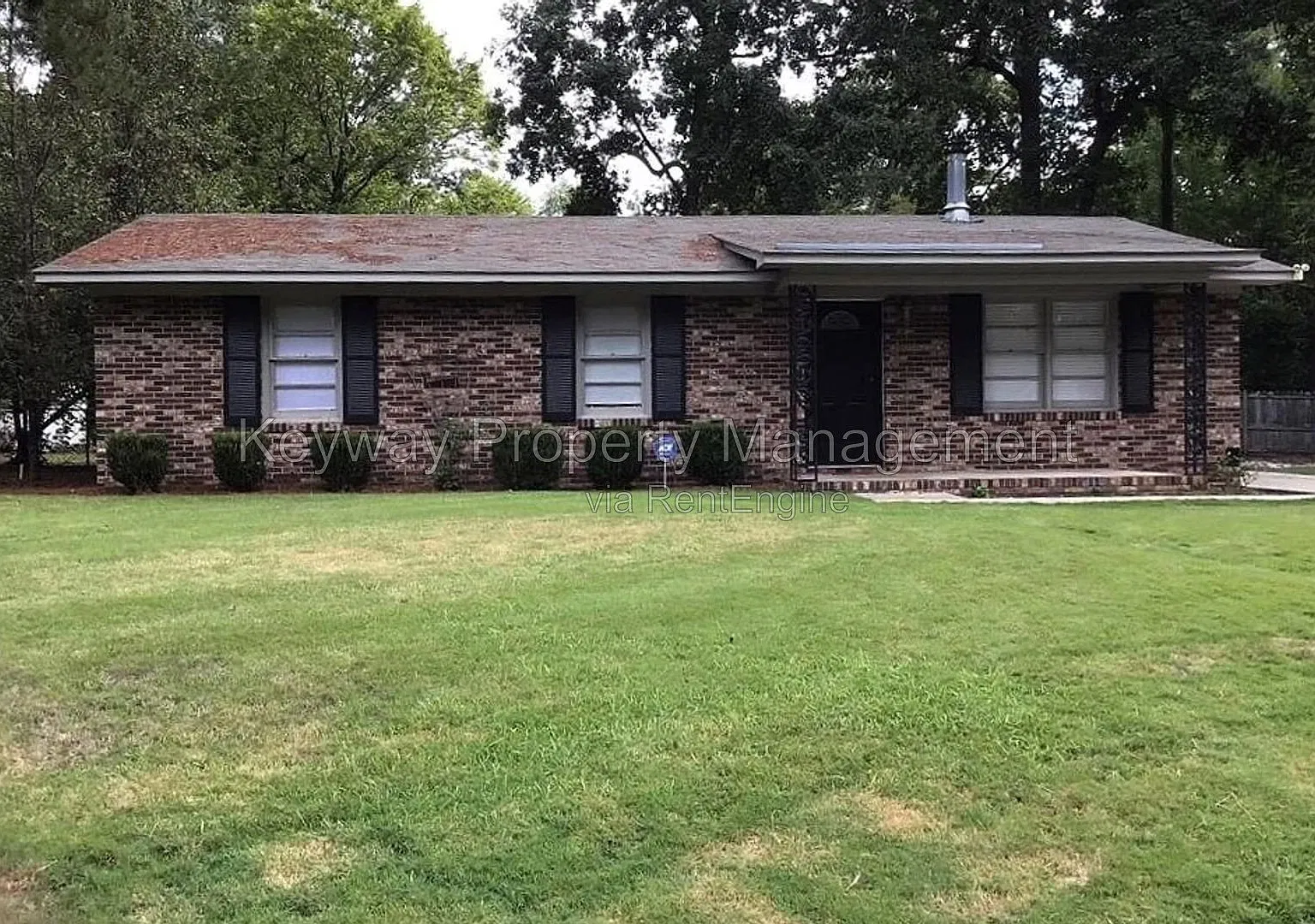 3 bed, 1.5 bath, 1260 sqft, $1,500 — Photo 1