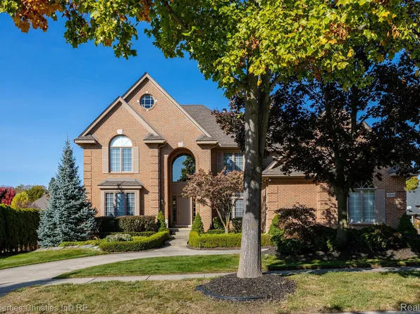 41740 Hempshire St, Novi, MI 48375