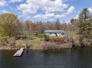 817 Klon Ln, Leeds And The Thousand Islands, ON K0H2N0