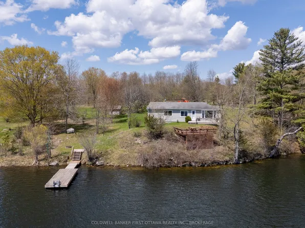 817 Klon Ln, Leeds And The Thousand Islands, ON K0H 2N0