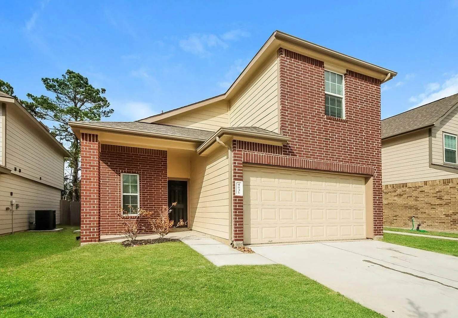 3 bed, 2.5 bath, 1631 sqft, $1,925 — Photo 2