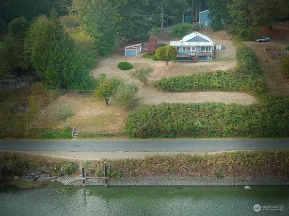 1407 B Street NW, Lakebay, WA 98349
