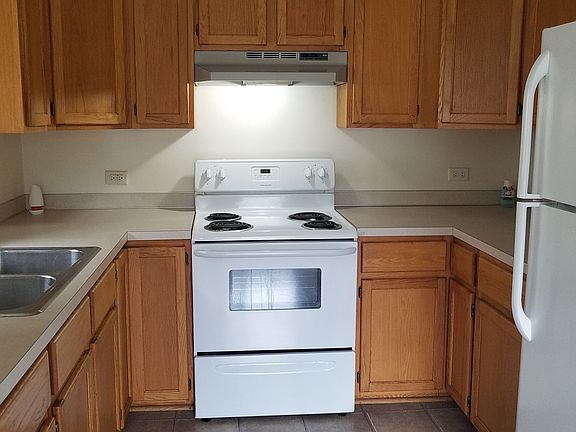 2nd image of 1002 Gould Ave NE