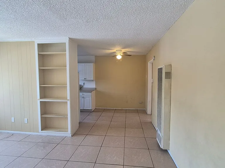 4251 Marlborough Avenue — Photo 5
