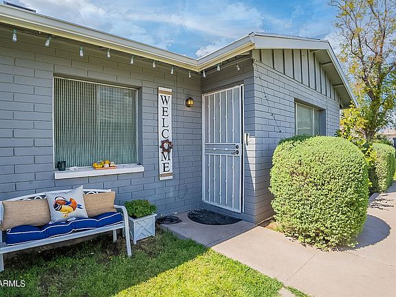 3rd image of 3432 W Country Gables Dr