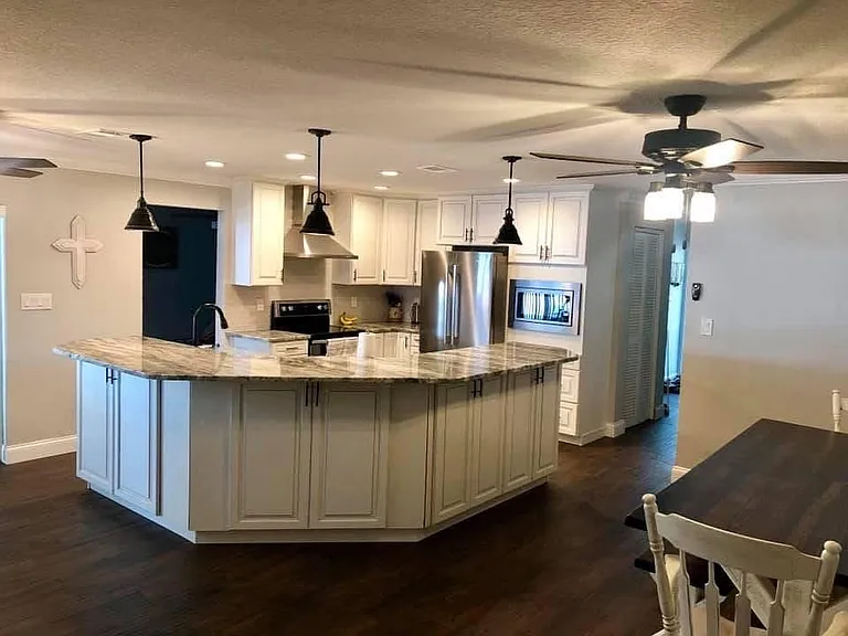1028 Lamplighter Ln — Photo 8