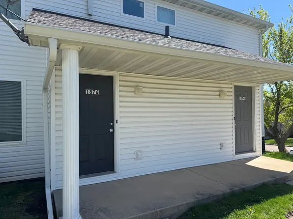 1874 Bright View Dr, Loves Park, IL 61111