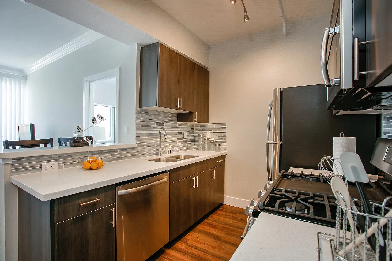 Midvale Apartments — Photo 4