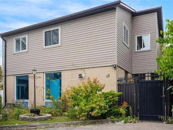 13 Holmstead Ct, Brampton, ON L6S 1R9