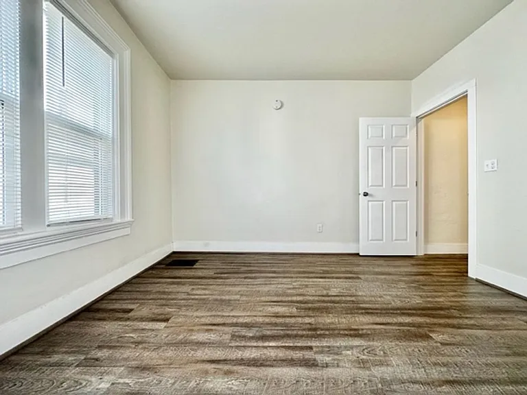 715 Pine St — Photo 13