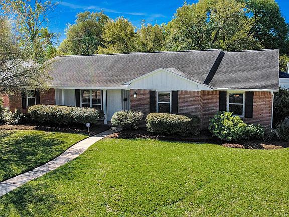 2nd image of 10719 Burgoyne Rd