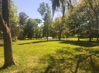 3901 Wagon Rd, Dickinson, TX 77539