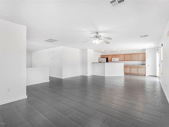 4th image of 11093 Mezzana St