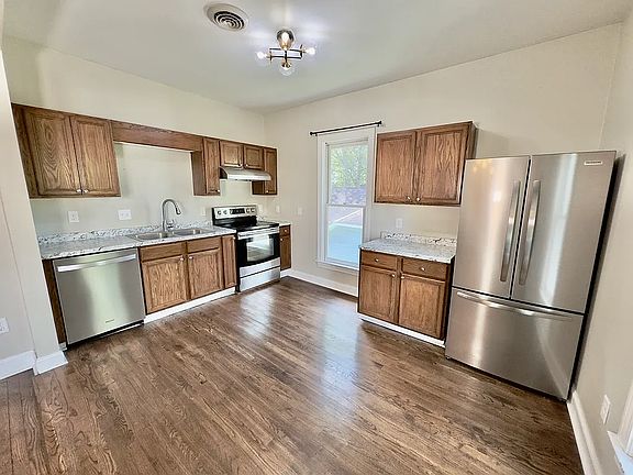 5th image of 1712 Washington Ave Unit 3