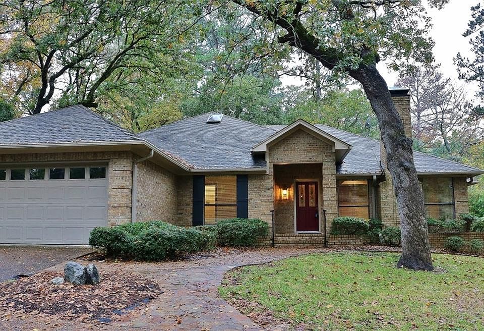 1st image of 428 Hideaway Ln E