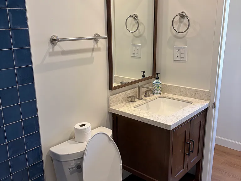 2374 Woods Ave — Photo 9
