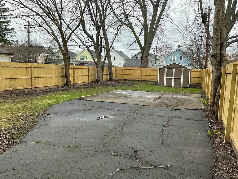 23 Tioga St — Photo 9