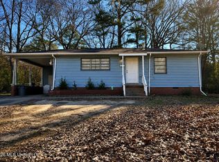 3080 Woodview Dr, Jackson, MS 39212