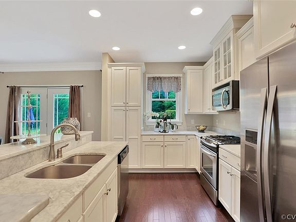3rd image of 9531 Creek Summit Cir #9531