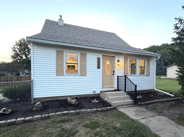 727 S 7th St, La Crescent, MN 55947
