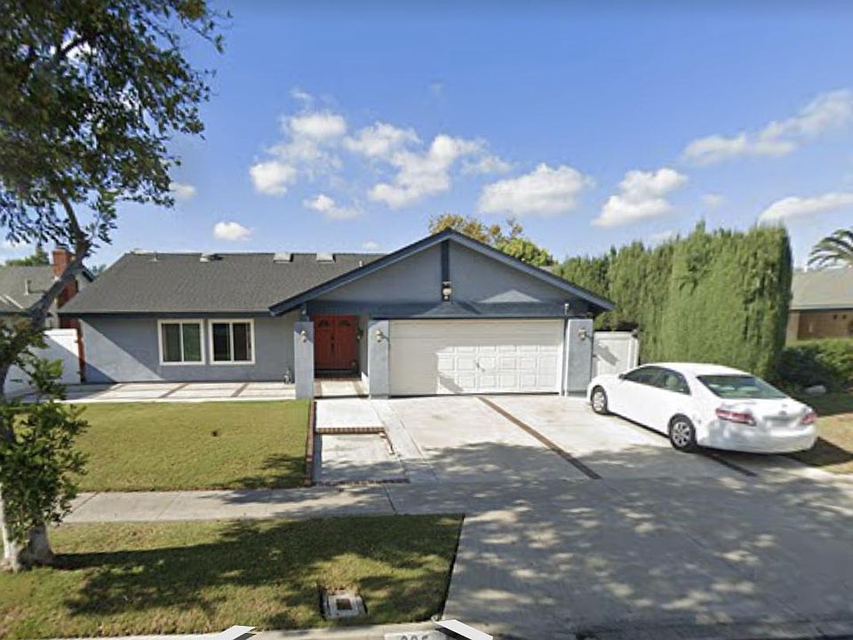 1st image of 305 W Columbine Ave