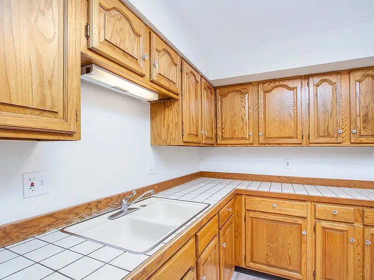 6139 Little Pine Cir — Photo 11