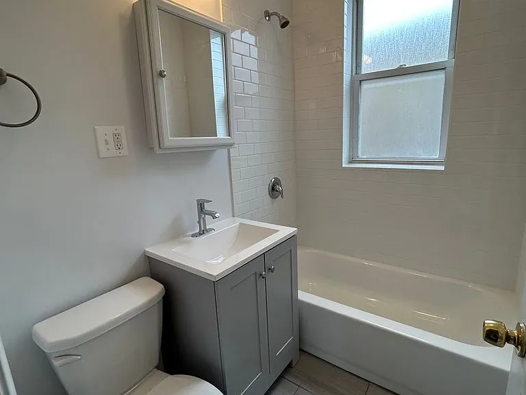 3000 N. Whipple LLC — Photo 99