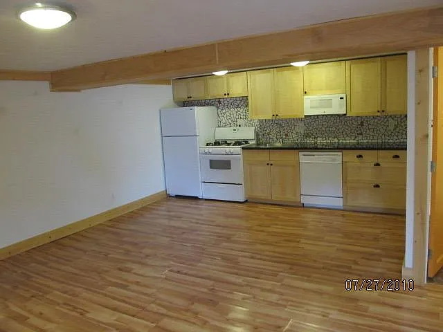 3621 Hudson St #H — Photo 8