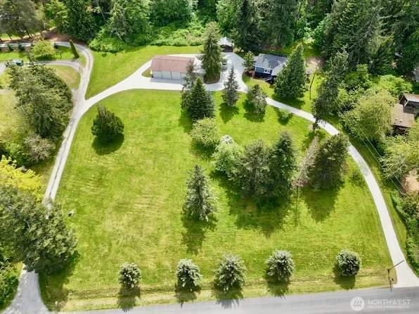 525 Forrest Way, Camano Island, WA 98282