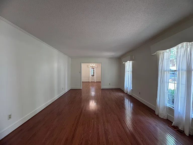 603 Shannon Rd — Photo 6
