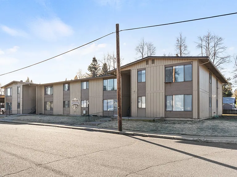 The Deer Park Apartments! — Photo 5