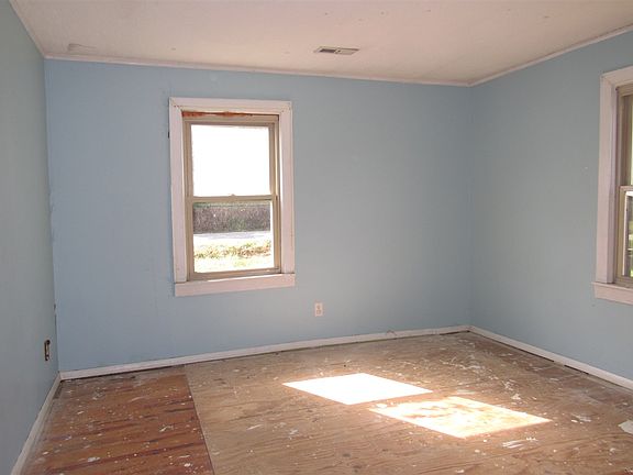 5th image of 3256 N Highway 259