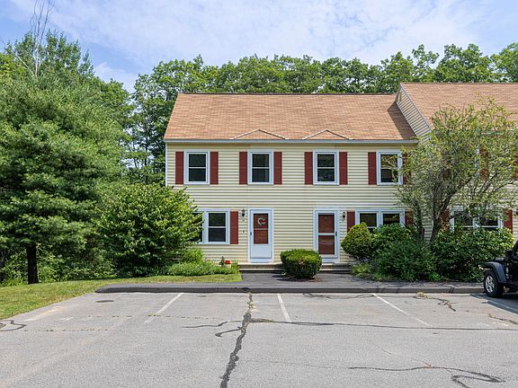 2nd image of 44 Powder Mill Drive #44