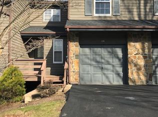 32B Foxboro Ct, Princeton, NJ 08540