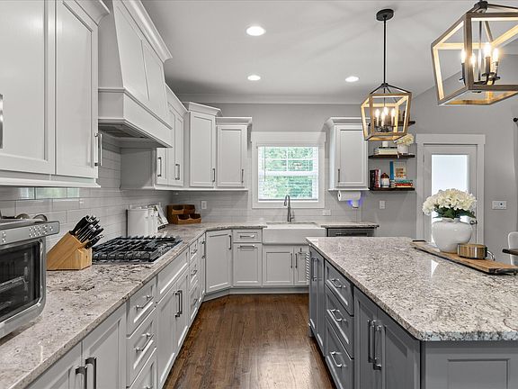 3rd image of 3280 Gavin Way