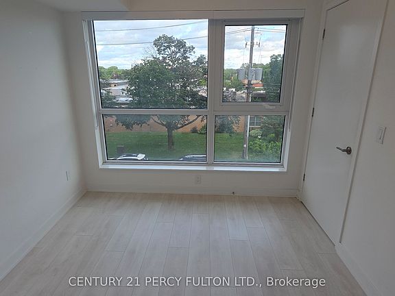 4th image of 8 Tippett Rd #309