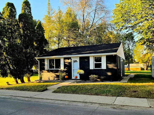 504 W 26th St, Marion, IN 46953