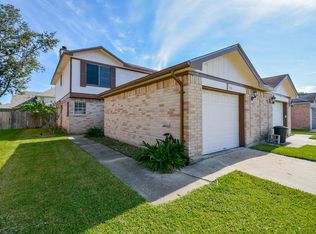 516 Birdsong Dr, League City, TX 77573