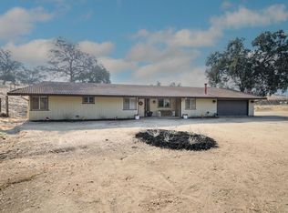 22630 Stagecoach Ln, Clovis, CA 93619