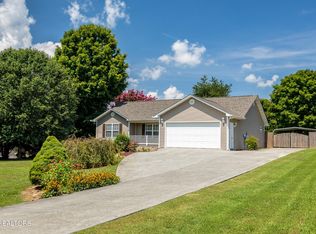 913 Corntassel Rd, Vonore, TN 37885