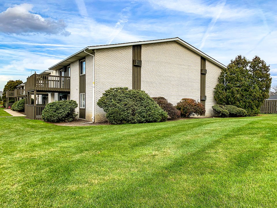 Academy Court 133 & 139 Academy Ct Elyria, OH Zillow