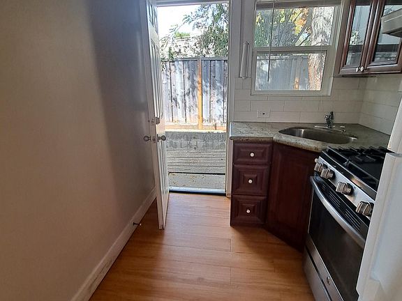 4th image of 240 River St #7