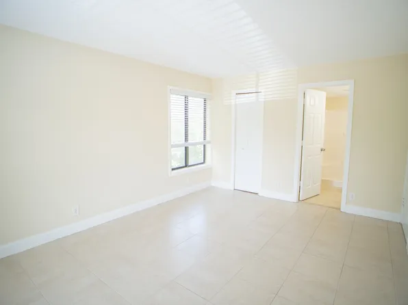 4820 Cherry Rd #4820, West Palm Beach, FL 33409
