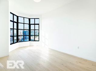 875 4th Ave #522, Brooklyn, NY 11232