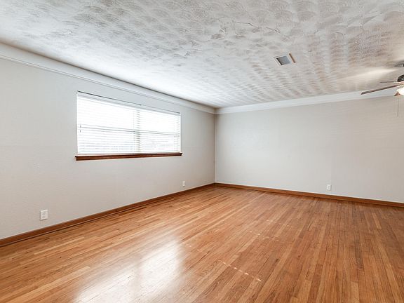 4th image of 7513 Oxley Dr