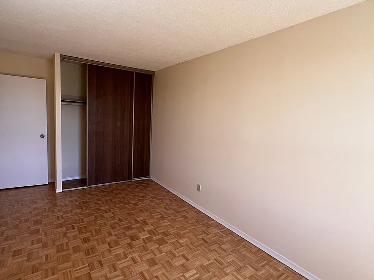800 Riddell Ave N #507 — Photo 2