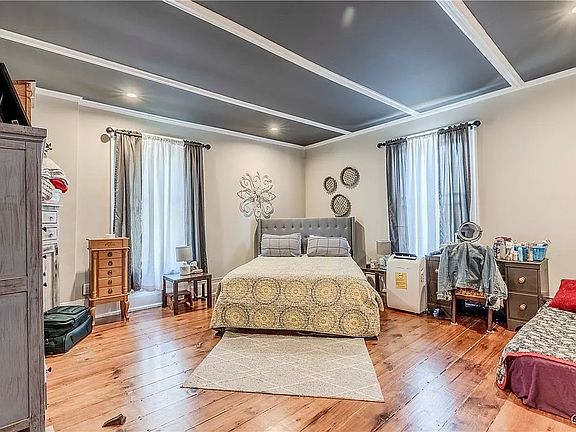 5th image of 234 Rexford Pl #2
