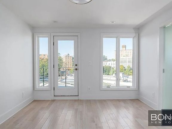 4th image of 11-49 Welling Ct #3