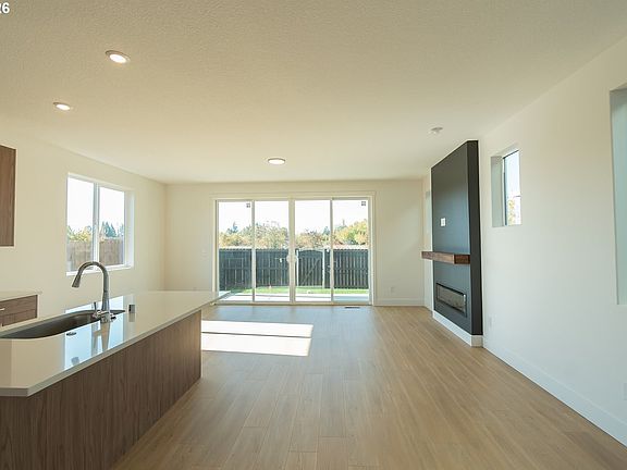 3rd image of 2430 SW 5th Pl