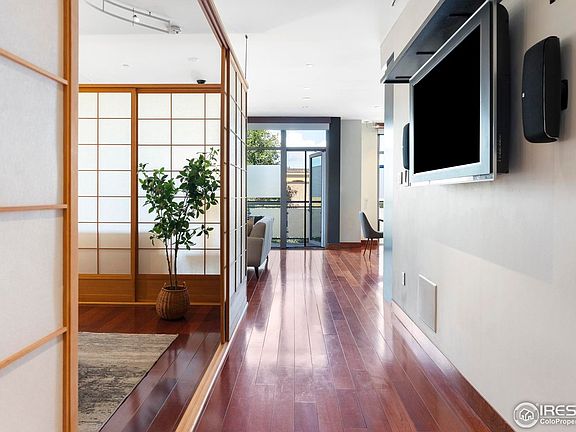 3rd image of 1155 Canyon Blvd #207